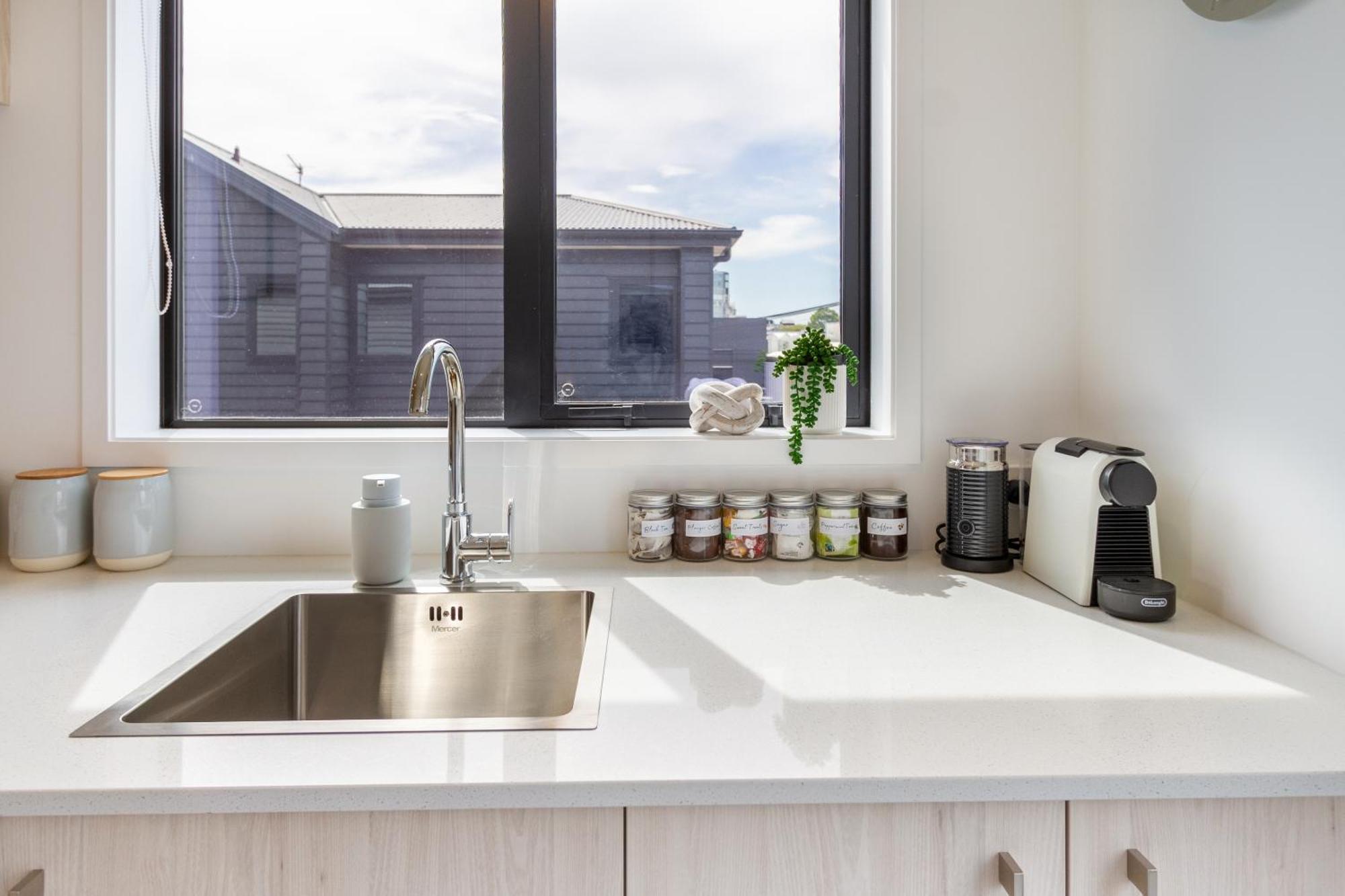 Upper Studio Perfection: 8 Wilmer St. Gem Christchurch Exterior photo